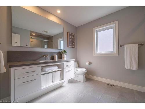 1621 Bayshire Drive, Oakville, ON - Indoor Photo Showing Bathroom