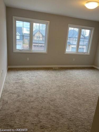 9323 White Oak Avenue, Niagara Falls, ON - Indoor Photo Showing Other Room