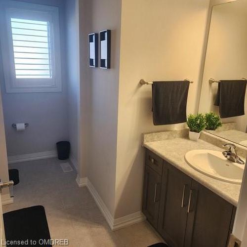 9323 White Oak Avenue, Niagara Falls, ON - Indoor Photo Showing Bathroom