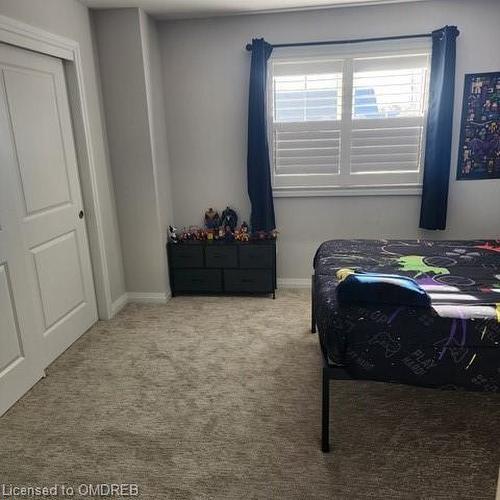 9323 White Oak Avenue, Niagara Falls, ON - Indoor Photo Showing Bedroom