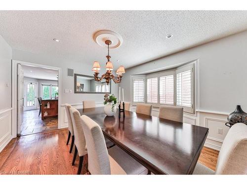 2108 Schoolmaster Circle, Oakville, ON - Indoor Photo Showing Dining Room