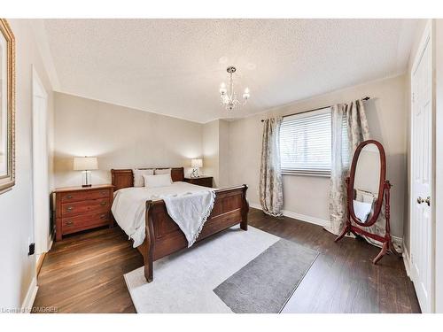 2108 Schoolmaster Circle, Oakville, ON - Indoor Photo Showing Bedroom