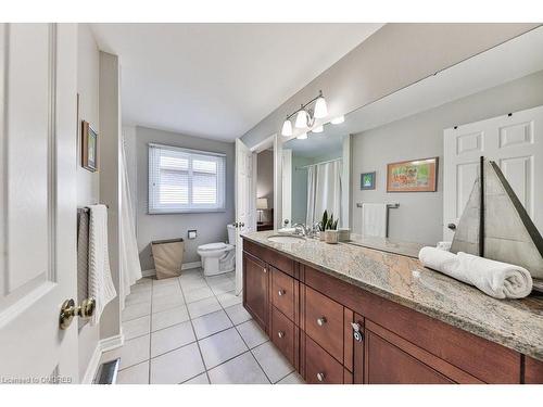 2108 Schoolmaster Circle, Oakville, ON - Indoor Photo Showing Bathroom