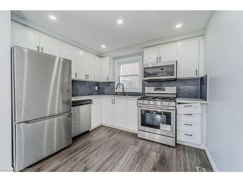 77 Timberlane Crescent, Kitchener, ON - Indoor Photo Showing Kitchen