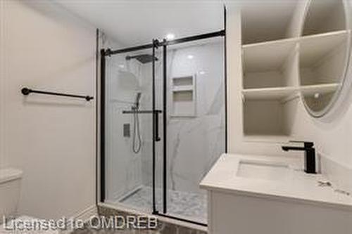 1404 The Links Drive, Oakville, ON - Indoor Photo Showing Bathroom