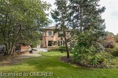 1404 The Links Drive, Oakville, ON - Outdoor