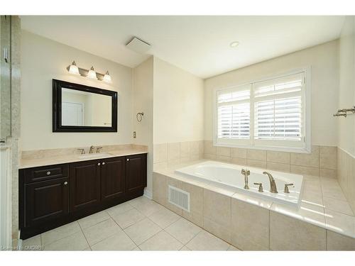 3396 Liptay Avenue, Oakville, ON - Indoor Photo Showing Bathroom