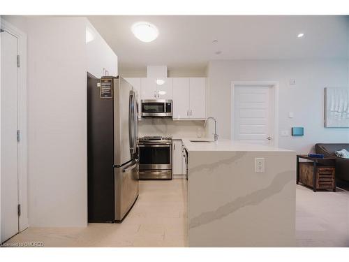 316-50 Kaitting Trail, Oakville, ON - Indoor Photo Showing Kitchen With Stainless Steel Kitchen