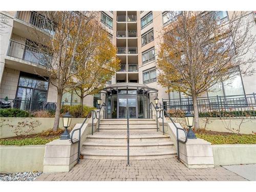 102-16 Dallimore Circle, Toronto, ON - Outdoor