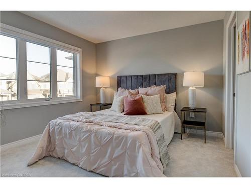 90 Spicer Street, Fergus, ON - Indoor Photo Showing Bedroom