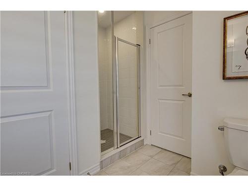 90 Spicer Street, Fergus, ON - Indoor Photo Showing Bathroom