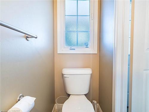 17 Sorrento Street, Kitchener, ON - Indoor Photo Showing Bathroom