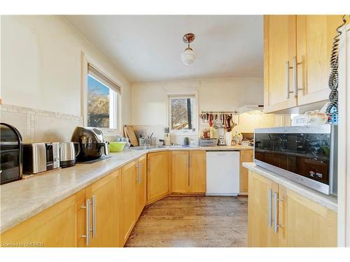 47 Stewart Street, Oakville, ON - Indoor Photo Showing Kitchen