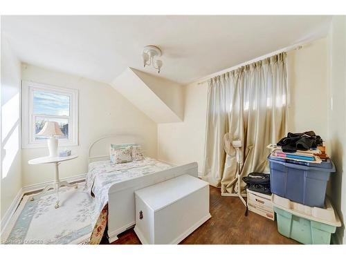 47 Stewart Street, Oakville, ON - Indoor Photo Showing Bedroom