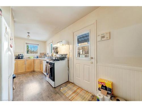 47 Stewart Street, Oakville, ON - Indoor Photo Showing Laundry Room