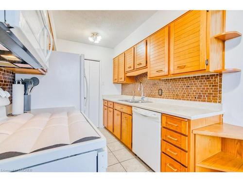 404-81 Church Street, Kitchener, ON - Indoor Photo Showing Kitchen With Double Sink