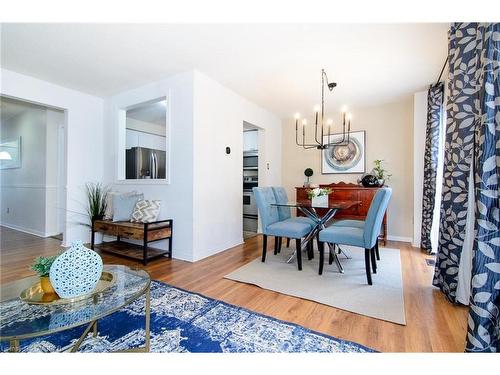 6-79 Braeheid Avenue Avenue, Waterdown, ON - Indoor Photo Showing Dining Room