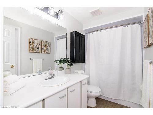 6-79 Braeheid Avenue Avenue, Waterdown, ON - Indoor Photo Showing Bathroom