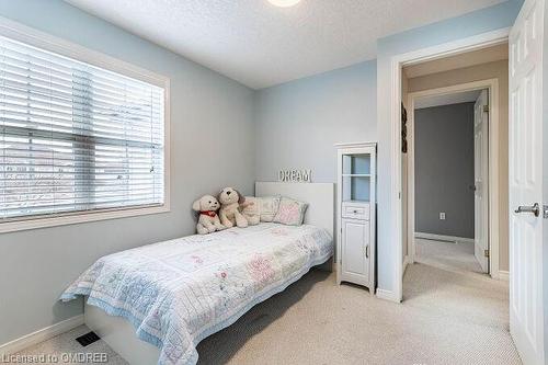 554 Dansbury Drive, Waterloo, ON - Indoor Photo Showing Bedroom