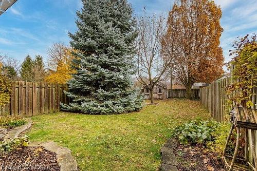 554 Dansbury Drive, Waterloo, ON - Outdoor