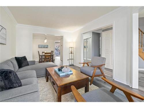 78 Lauchlin Crescent, Georgetown, ON - Indoor Photo Showing Living Room