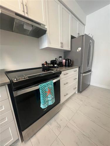 10 Simona Avenue, Wasaga Beach, ON - Indoor Photo Showing Kitchen