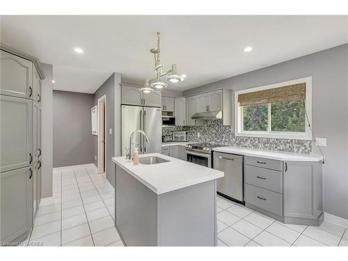 19 Mcconachie Crescent, Caledon, ON - Indoor Photo Showing Kitchen With Upgraded Kitchen