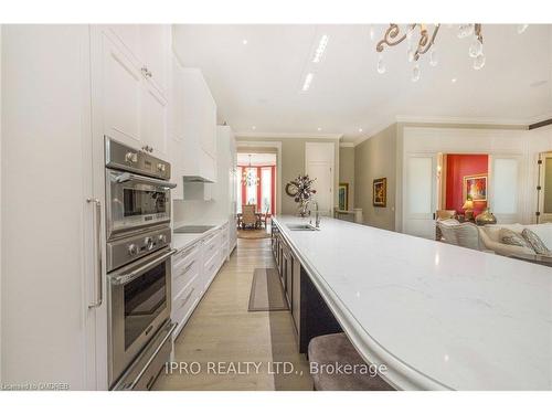 45-11 Lambeth Lane, Puslinch, ON - Indoor Photo Showing Kitchen