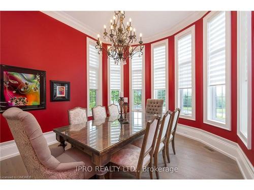 45-11 Lambeth Lane, Puslinch, ON - Indoor Photo Showing Dining Room