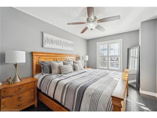 14 Savage Drive, Waterdown, ON - Indoor Photo Showing Bedroom