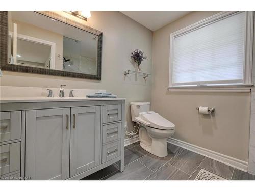 1275 Donlea Crescent, Oakville, ON - Indoor Photo Showing Bathroom