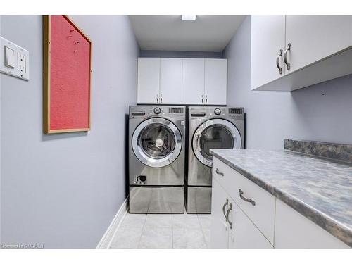 1275 Donlea Crescent, Oakville, ON - Indoor Photo Showing Laundry Room