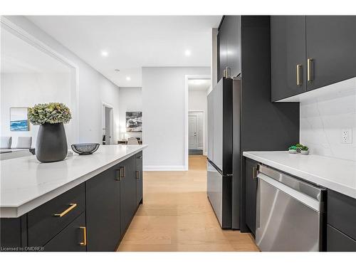 99 Hillcrest Road, Port Colborne, ON - Indoor Photo Showing Kitchen With Upgraded Kitchen