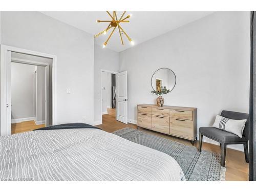 99 Hillcrest Road, Port Colborne, ON - Indoor Photo Showing Bedroom