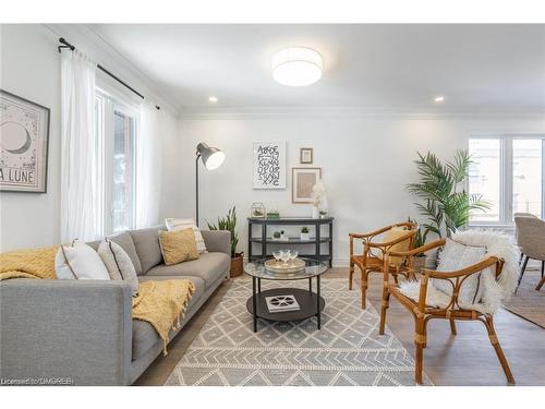 Upper-1 Edward Street, Hamilton, ON - Indoor Photo Showing Living Room