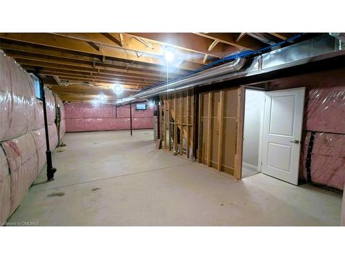 39-550 Grey Street, Brantford, ON - Indoor Photo Showing Basement