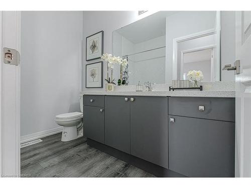 39-550 Grey Street, Brantford, ON - Indoor Photo Showing Bathroom