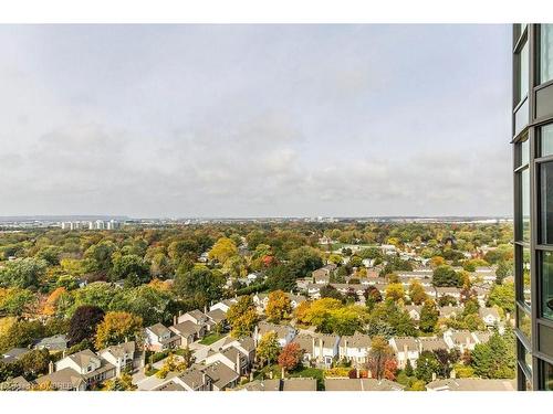 1809-5250 Lakeshore Road, Burlington, ON - Outdoor With View