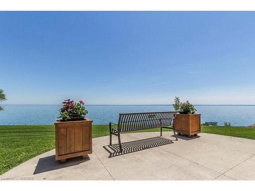 1809-5250 Lakeshore Road, Burlington, ON - Outdoor With Body Of Water With View