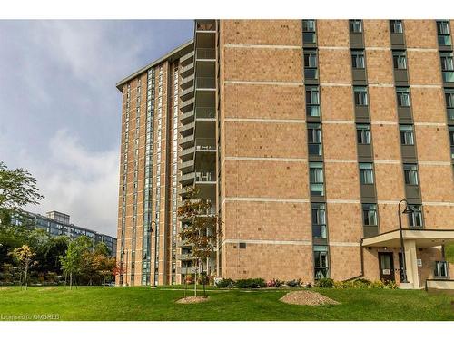 1809-5250 Lakeshore Road, Burlington, ON - Outdoor With Balcony