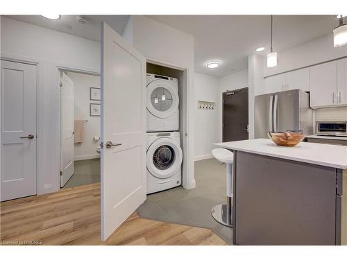 413-399 Queen Street S, Kitchener, ON - Indoor Photo Showing Laundry Room