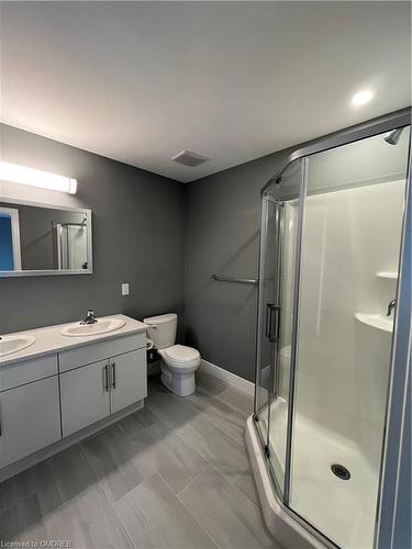 429 Edgevalley Road, London, ON - Indoor Photo Showing Bathroom