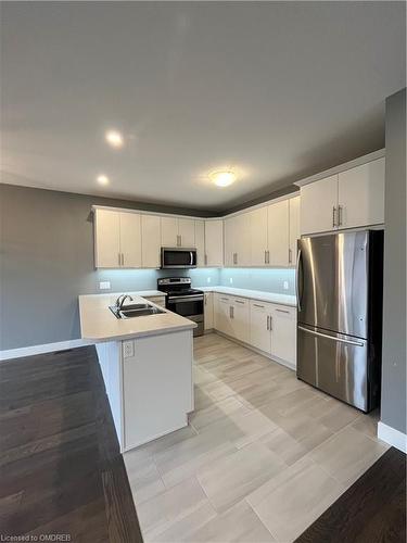 429 Edgevalley Road, London, ON - Indoor Photo Showing Kitchen