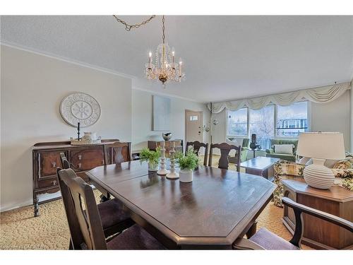 82 Terra Cotta Crescent, Brampton, ON - Indoor Photo Showing Dining Room