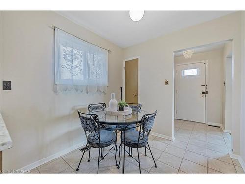 82 Terra Cotta Crescent, Brampton, ON - Indoor Photo Showing Dining Room