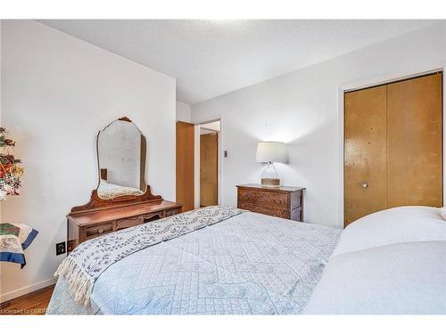 82 Terra Cotta Crescent, Brampton, ON - Indoor Photo Showing Bedroom