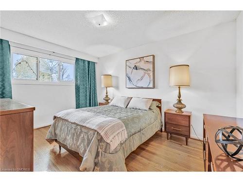 82 Terra Cotta Crescent, Brampton, ON - Indoor Photo Showing Bedroom