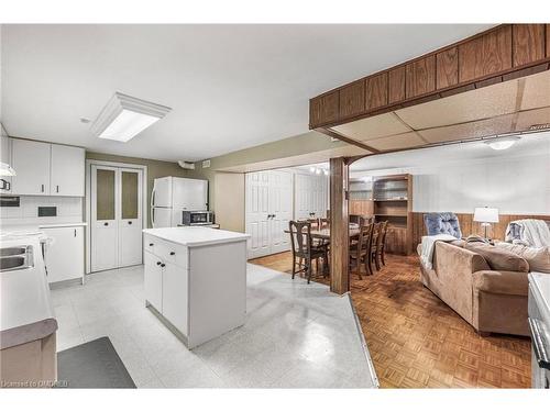 82 Terra Cotta Crescent, Brampton, ON - Indoor Photo Showing Kitchen