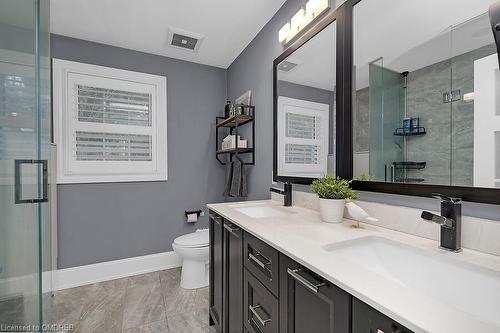 1434 Progreston Road, Hamilton, ON - Indoor Photo Showing Bathroom