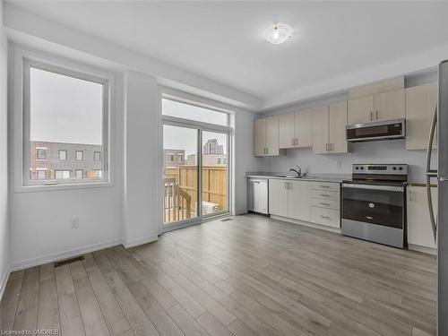 215 Monarch Avenue, Ajax, ON - Indoor Photo Showing Kitchen With Stainless Steel Kitchen